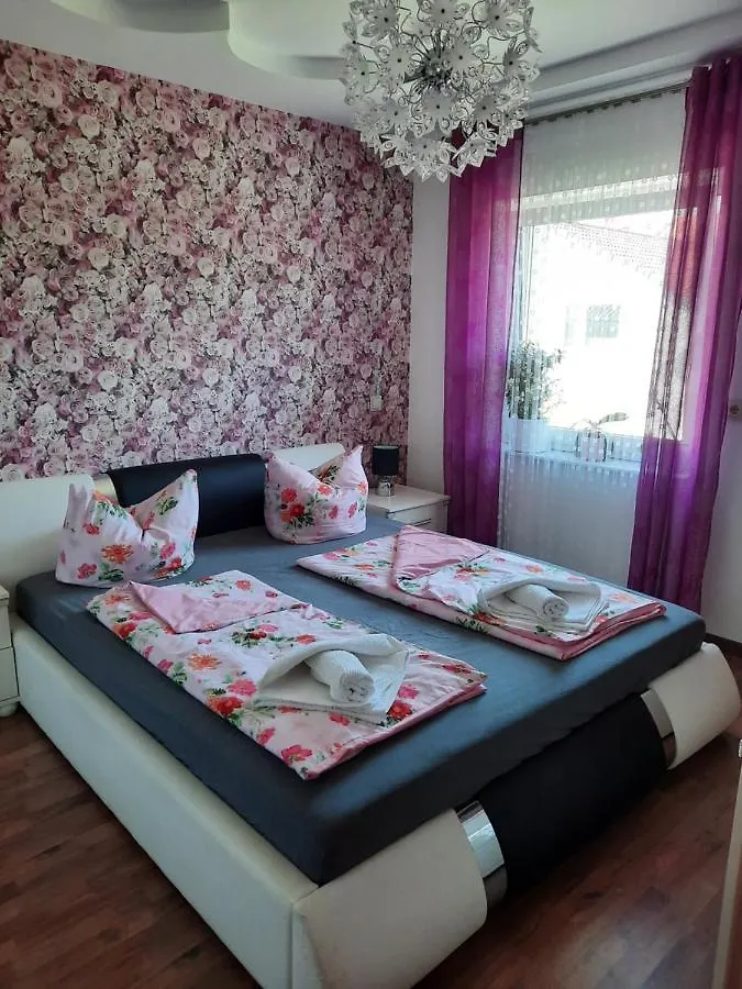 Apartamento Grosses Haus Apartement In Laatzen Nahe Messe Hanôver Alemanha